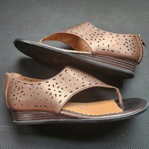 Clarks Indigo Bronze Leather Sandals Size 9.5